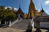 Bangkok Grand Palace,  Wat Phra Keow (temple of the Emerald Buddha). overview of the raised platform from north with the Phra Si Rattana Chedi. 